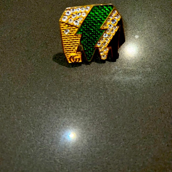 Rare Gucci Swarovski Crystal, gold, and green enamel ring - Picture 1 of 3